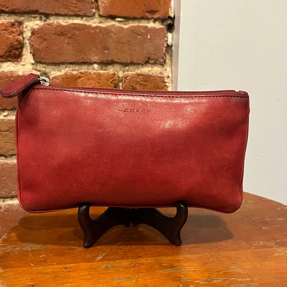 Coach Red Leather Skinny Pouch Vintage Cosmetic Case Clutch Bag Wallet Made /USA - Picture 1 of 16